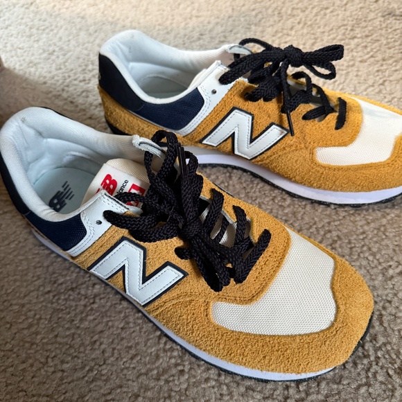 MUST GO! WORN ONCE! - NEW BALANCE 574 - MENS 10.5 -  KHAKI SUEDE NUBUCK main image 7